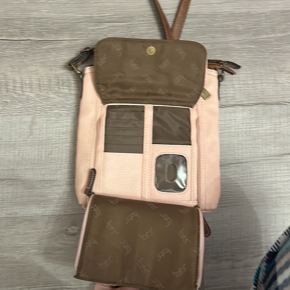 Born of concept cross body 10X10X2in blush pink pleather - Picture 3 of 4